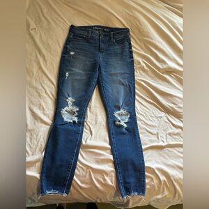 American Eagle Outfitters Women's Dark Blue Ripped Skinny Jeans